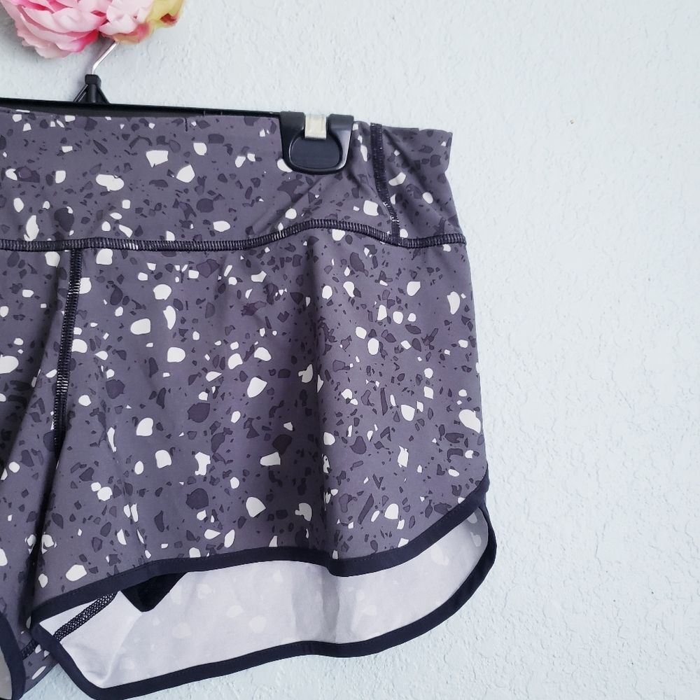 Smartwool Merino Wool Breathable Lined Athletic Shorts in black composite print - Picture 2 of 8
